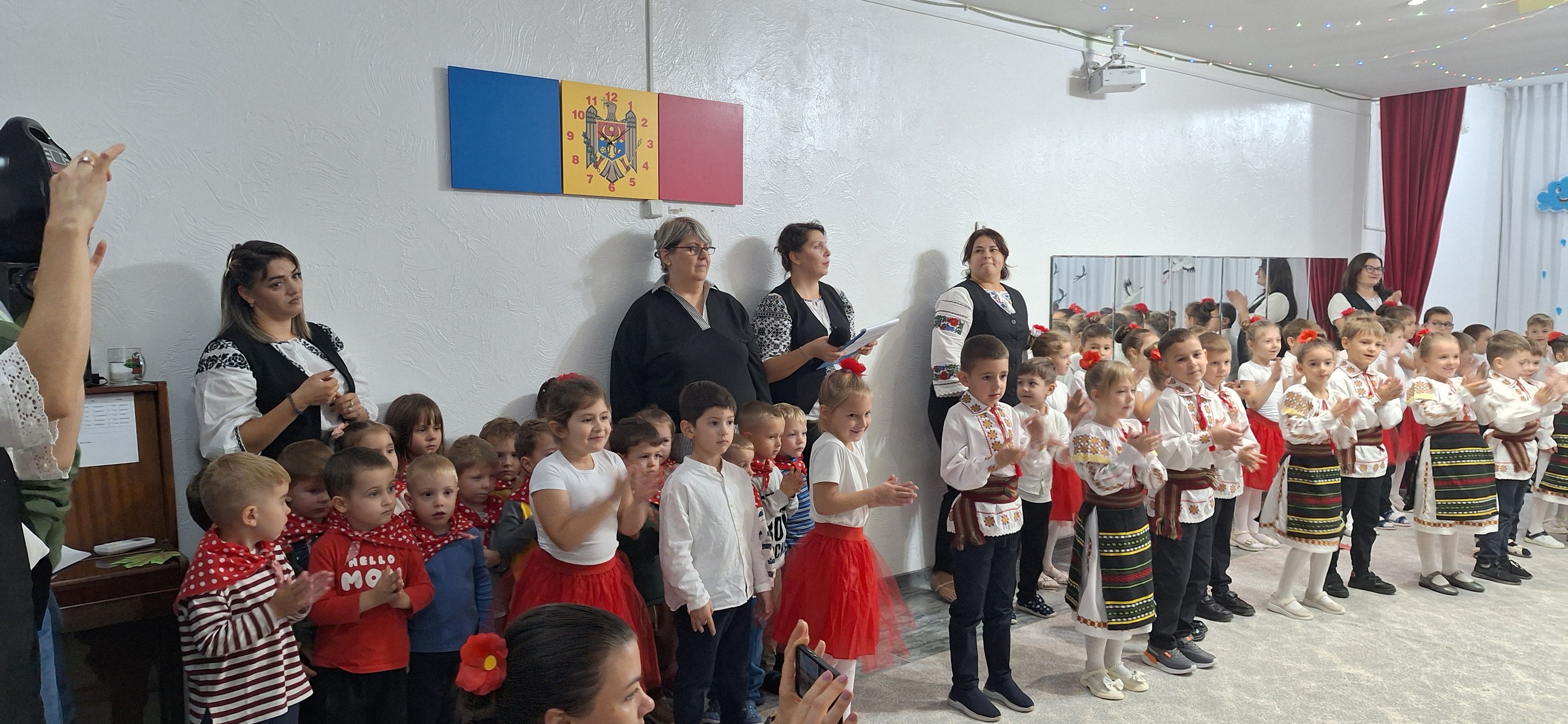 Toamna, a fost sărbătorită astăzi în Grădinița de copii nr. 220 din comuna Ciorescu