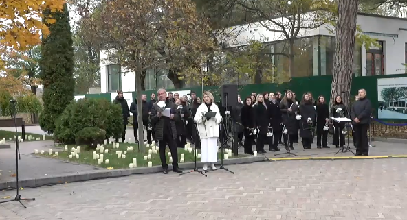 Omagiu dedicat cuplului de artiști Ion și Doina Aldea-Teodorovici la 33 de ani de la trecerea lor în eternitate