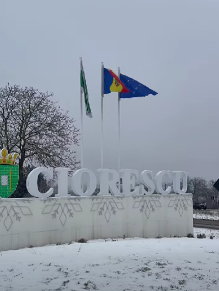 Ciorescu îmbrăcat în alb!