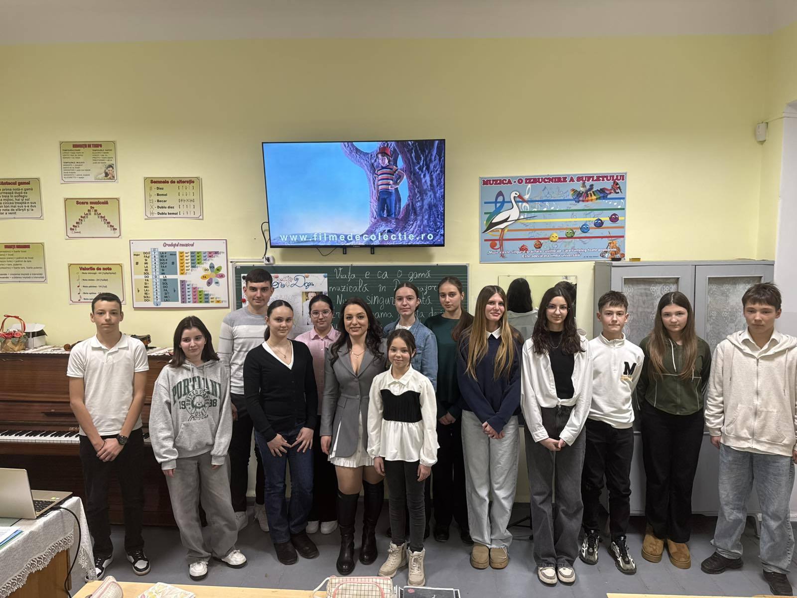 Proiectului educațional „Fantezii în roșu și alb”